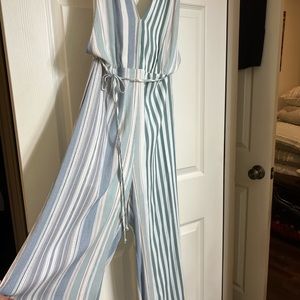 HEM & THREAD, sz M, backless jumpsuit, great for a cruise, party or poolside